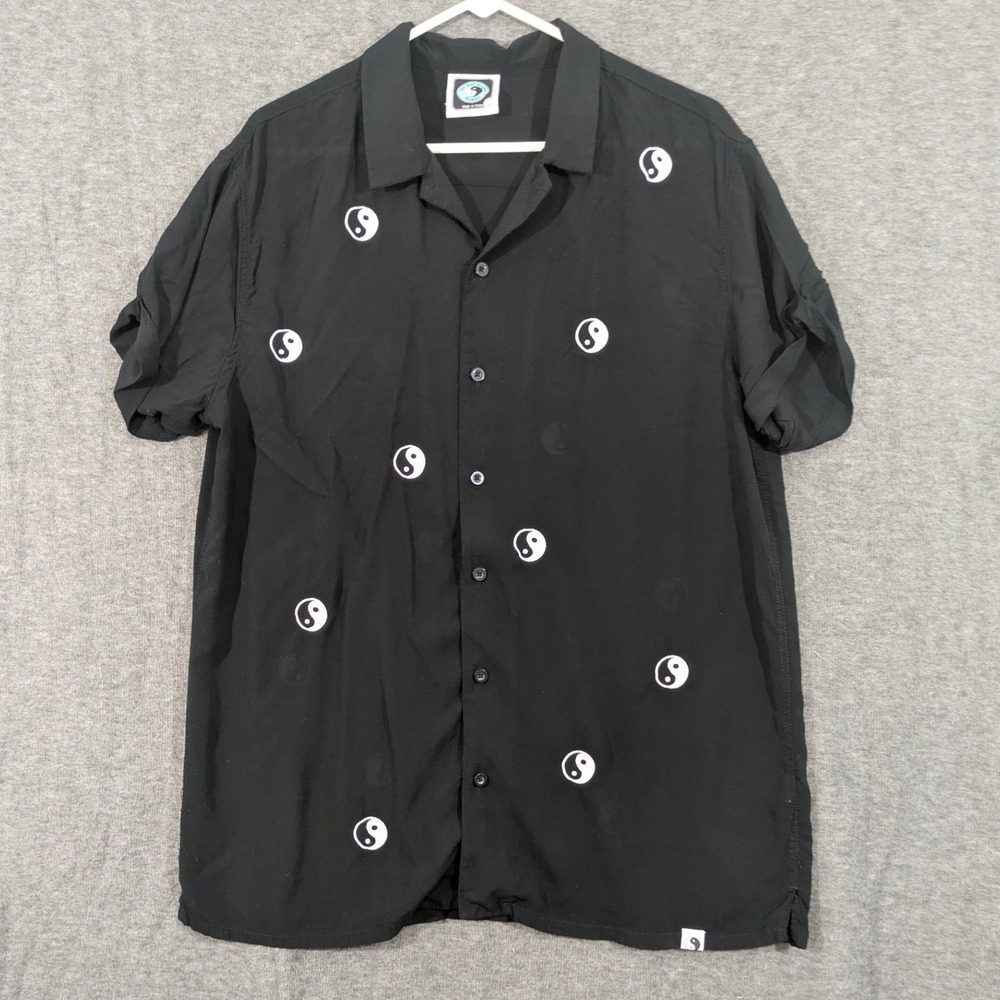 Vintage T&C Surf Designs Hawaii Mens Black Button Up Ying Yang Embroidered Sze L